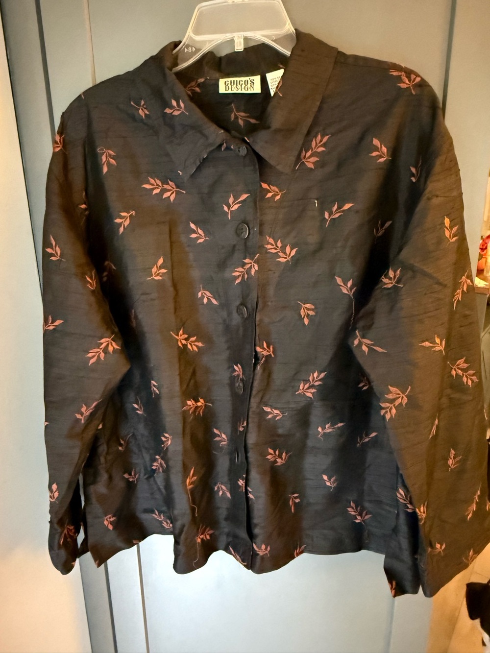 Chico's Black Button-Down Jacket/Shirt with brown Leaf Motif